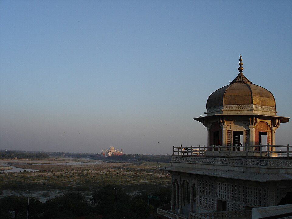 Taj Mahal at sunrise, a highlight stop of the Delhi Agra Jaipur Golden Triangle tour